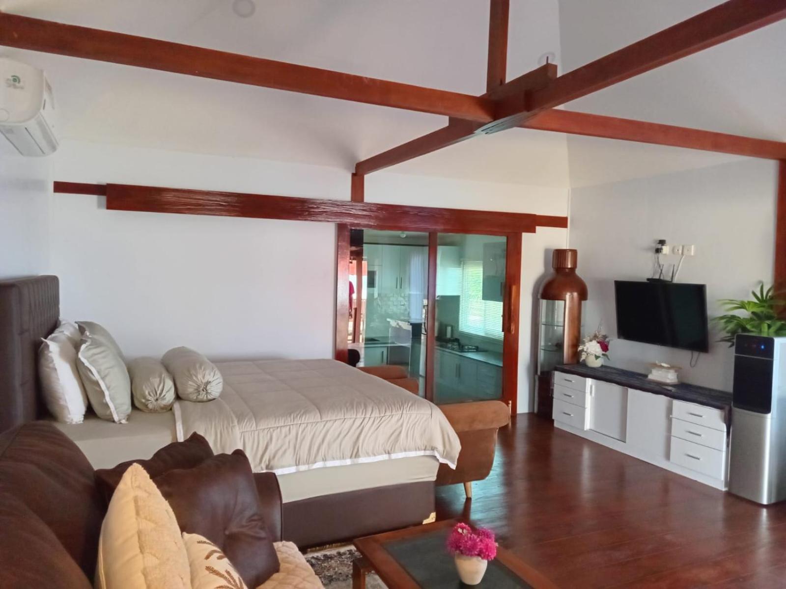 Mama Nings Beach Hotel Sekongkang Extérieur photo