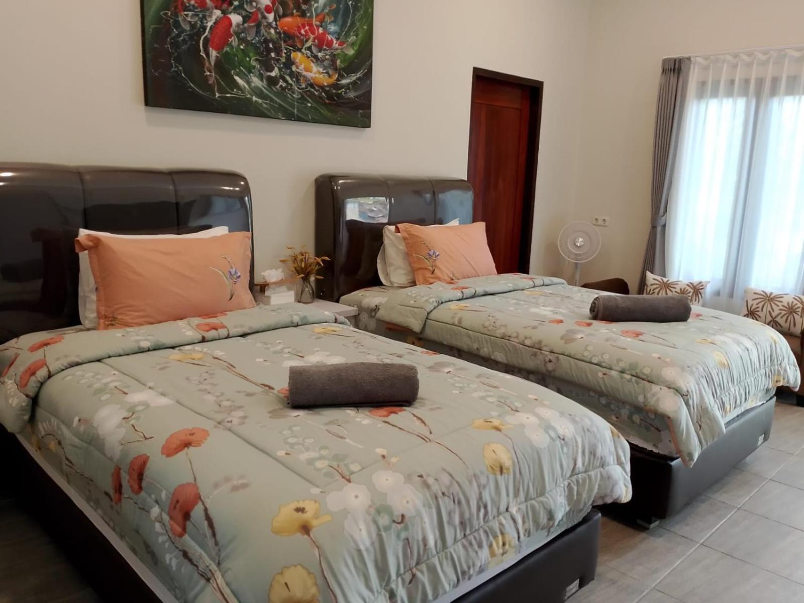 Mama Nings Beach Hotel Sekongkang Extérieur photo